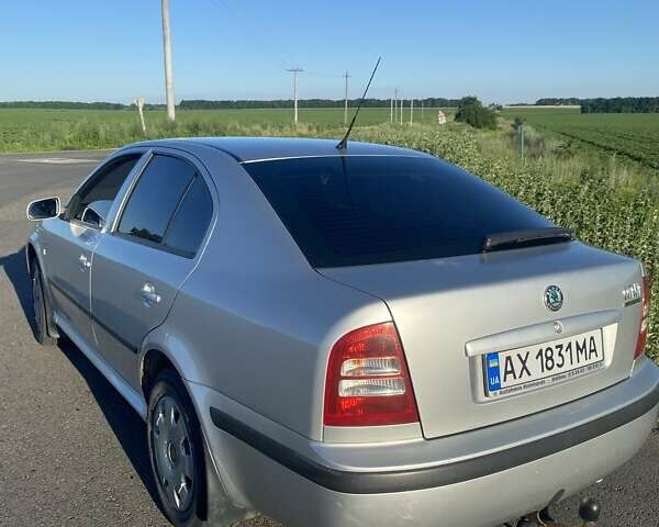 Серый Шкода Октавия, объемом двигателя 1.6 л и пробегом 230 тыс. км за 5800 $, фото 2 на Automoto.ua