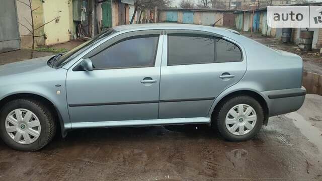 Серый Шкода Октавия, объемом двигателя 1.8 л и пробегом 351 тыс. км за 4550 $, фото 4 на Automoto.ua