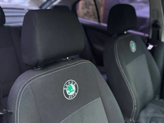 Серый Шкода Октавия, объемом двигателя 1.8 л и пробегом 209 тыс. км за 3990 $, фото 6 на Automoto.ua