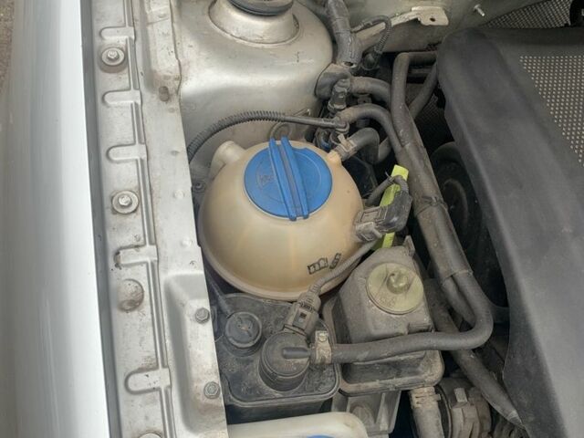 Серый Шкода Октавия, объемом двигателя 1.6 л и пробегом 196 тыс. км за 4700 $, фото 9 на Automoto.ua