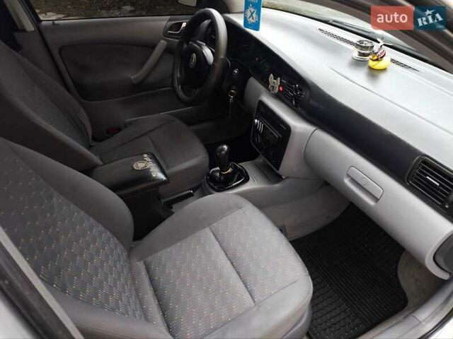 Сірий Шкода Октавія, об'ємом двигуна 1.6 л та пробігом 219 тис. км за 3650 $, фото 10 на Automoto.ua