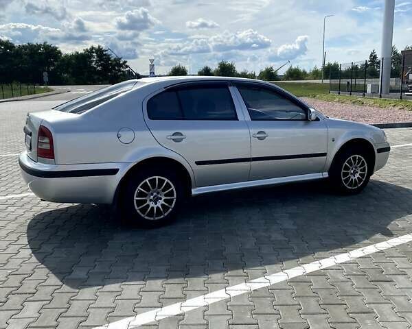 Серый Шкода Октавия, объемом двигателя 1.6 л и пробегом 245 тыс. км за 4600 $, фото 4 на Automoto.ua
