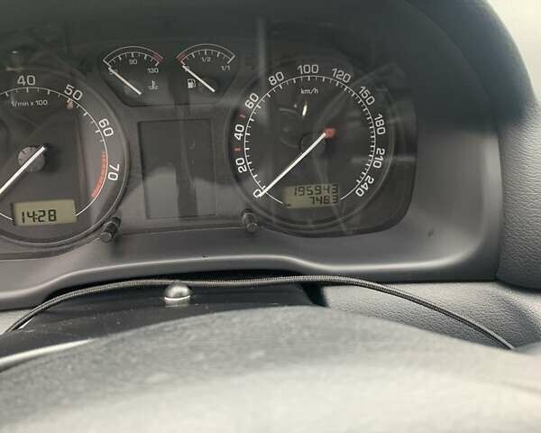 Серый Шкода Октавия, объемом двигателя 1.6 л и пробегом 196 тыс. км за 4700 $, фото 5 на Automoto.ua