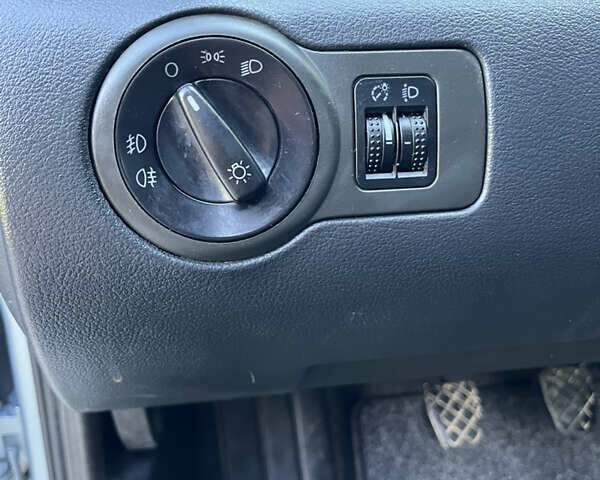 Сірий Шкода Октавія, об'ємом двигуна 1.6 л та пробігом 240 тис. км за 5099 $, фото 44 на Automoto.ua