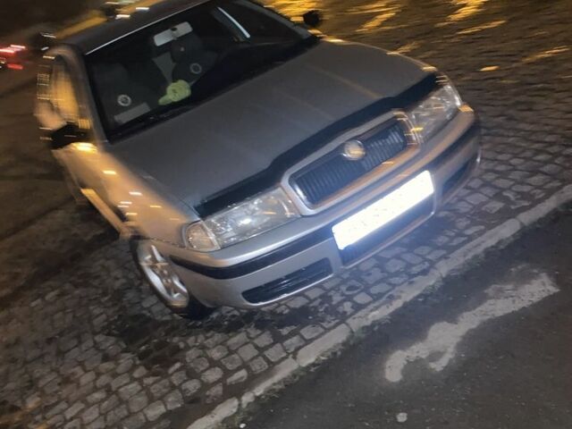 Сірий Шкода Октавія, об'ємом двигуна 1.6 л та пробігом 304 тис. км за 3250 $, фото 2 на Automoto.ua