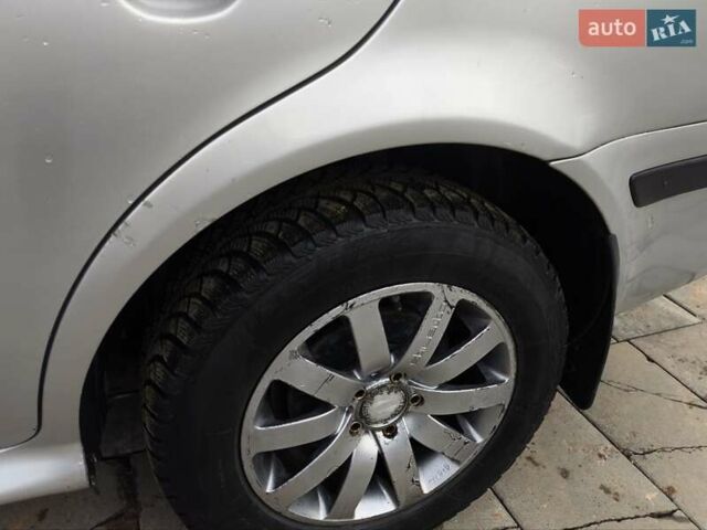 Сірий Шкода Октавія, об'ємом двигуна 1.6 л та пробігом 219 тис. км за 3650 $, фото 23 на Automoto.ua