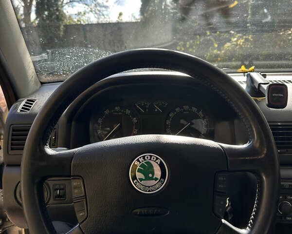 Серый Шкода Октавия, объемом двигателя 1.6 л и пробегом 252 тыс. км за 5200 $, фото 23 на Automoto.ua