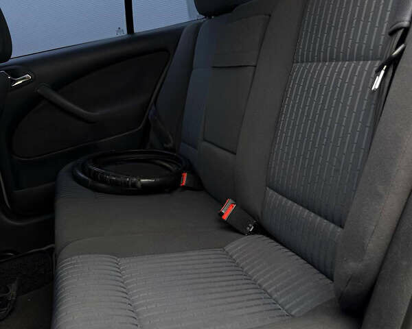 Серый Шкода Октавия, объемом двигателя 1.78 л и пробегом 330 тыс. км за 3950 $, фото 8 на Automoto.ua