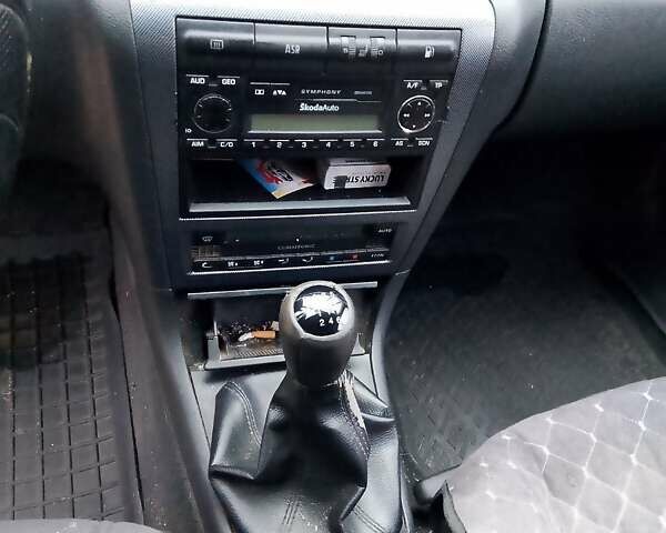 Сірий Шкода Октавія, об'ємом двигуна 1.9 л та пробігом 350 тис. км за 2500 $, фото 5 на Automoto.ua