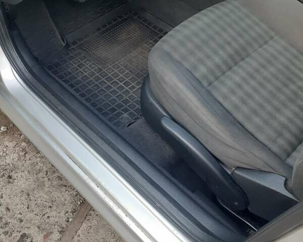 Серый Шкода Октавия, объемом двигателя 1.6 л и пробегом 211 тыс. км за 4500 $, фото 23 на Automoto.ua