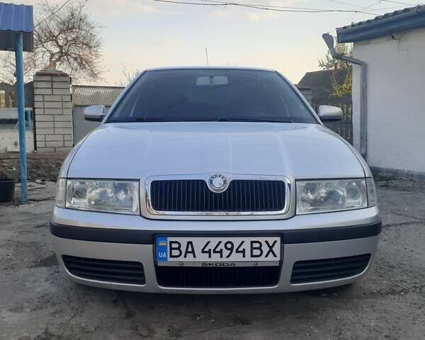 Серый Шкода Октавия, объемом двигателя 1.6 л и пробегом 211 тыс. км за 4500 $, фото 1 на Automoto.ua