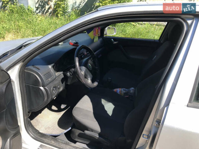 Серый Шкода Октавия, объемом двигателя 1.6 л и пробегом 330 тыс. км за 3700 $, фото 6 на Automoto.ua