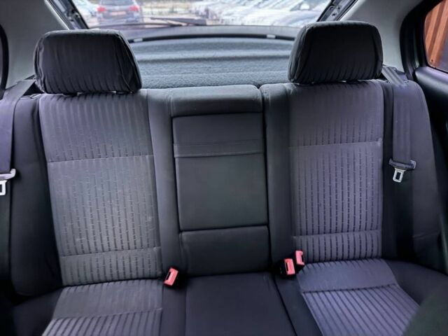 Серый Шкода Октавия, объемом двигателя 1.8 л и пробегом 209 тыс. км за 3990 $, фото 5 на Automoto.ua