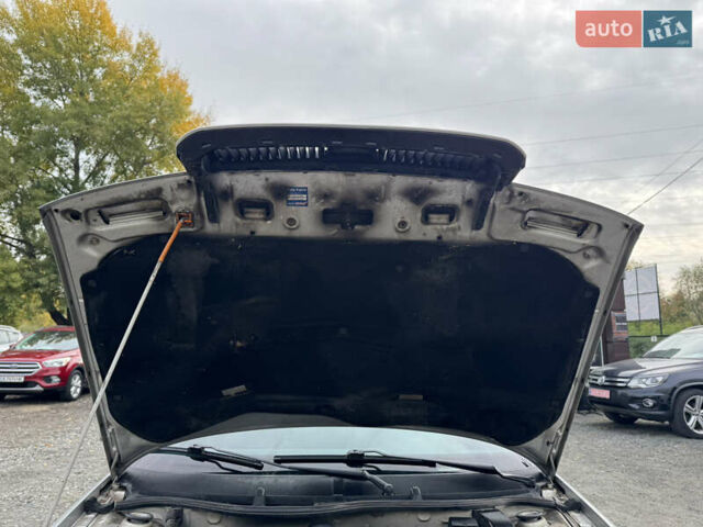 Серый Шкода Октавия, объемом двигателя 1.6 л и пробегом 226 тыс. км за 5500 $, фото 13 на Automoto.ua