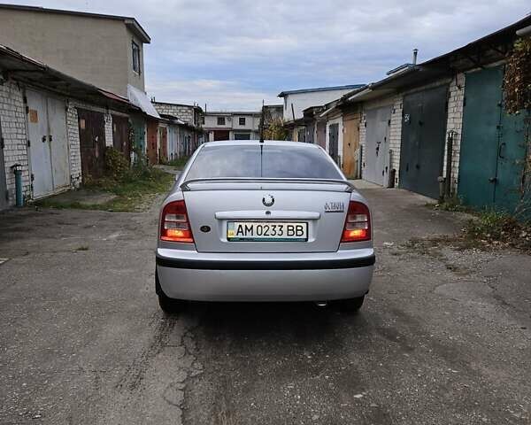 Серый Шкода Октавия, объемом двигателя 1.6 л и пробегом 256 тыс. км за 4150 $, фото 7 на Automoto.ua
