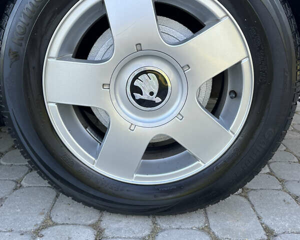 Серый Шкода Октавия, объемом двигателя 1.6 л и пробегом 240 тыс. км за 5099 $, фото 20 на Automoto.ua