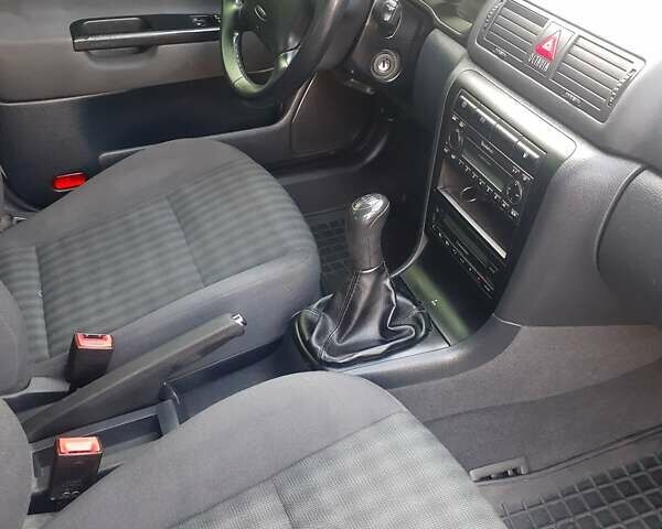 Серый Шкода Октавия, объемом двигателя 1.6 л и пробегом 211 тыс. км за 4500 $, фото 12 на Automoto.ua