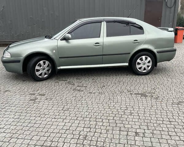 Сірий Шкода Октавія, об'ємом двигуна 1.39 л та пробігом 200 тис. км за 2999 $, фото 8 на Automoto.ua