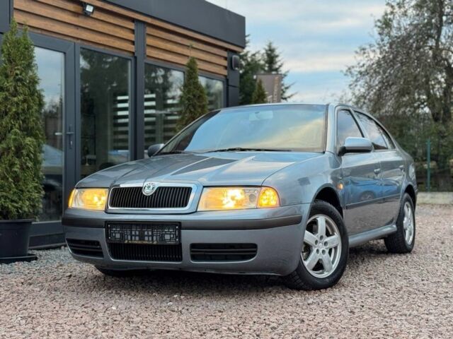 Серый Шкода Октавия, объемом двигателя 1.8 л и пробегом 209 тыс. км за 3990 $, фото 1 на Automoto.ua
