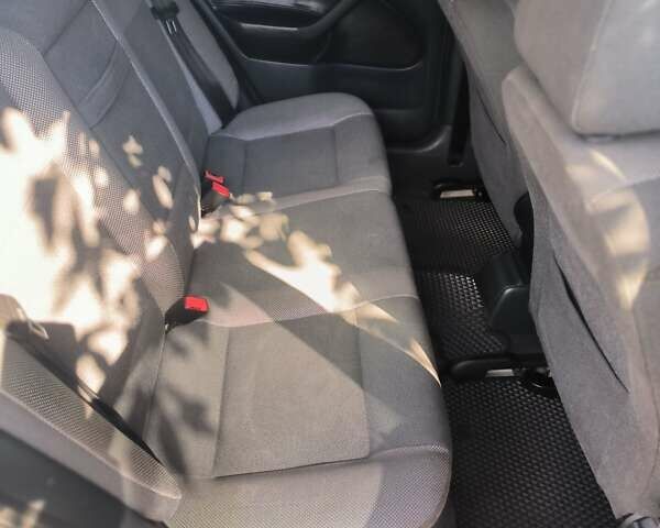 Серый Шкода Октавия, объемом двигателя 1.6 л и пробегом 242 тыс. км за 5300 $, фото 16 на Automoto.ua