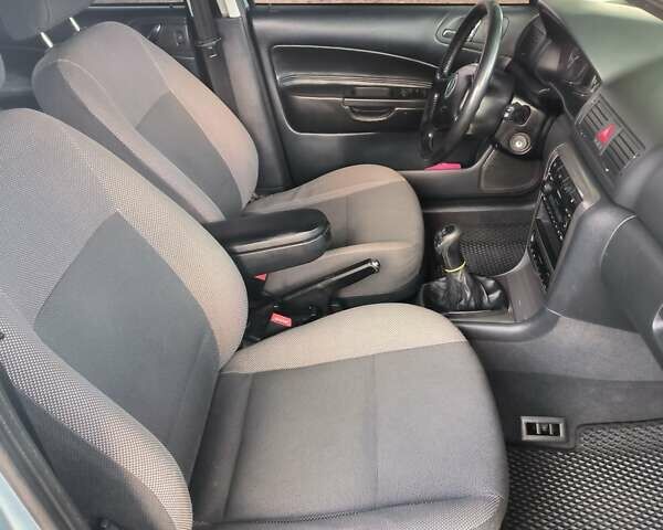 Серый Шкода Октавия, объемом двигателя 1.6 л и пробегом 242 тыс. км за 5300 $, фото 53 на Automoto.ua