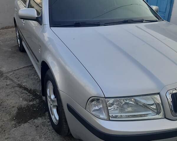 Серый Шкода Октавия, объемом двигателя 1.6 л и пробегом 211 тыс. км за 4500 $, фото 7 на Automoto.ua