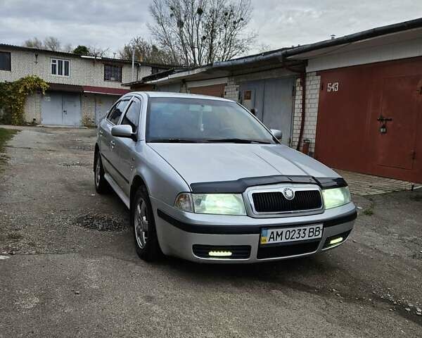 Серый Шкода Октавия, объемом двигателя 1.6 л и пробегом 256 тыс. км за 4150 $, фото 4 на Automoto.ua