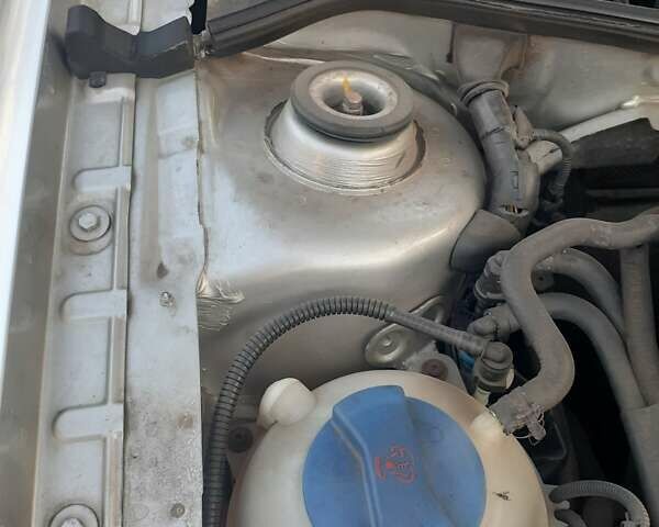 Серый Шкода Октавия, объемом двигателя 1.6 л и пробегом 211 тыс. км за 4500 $, фото 31 на Automoto.ua