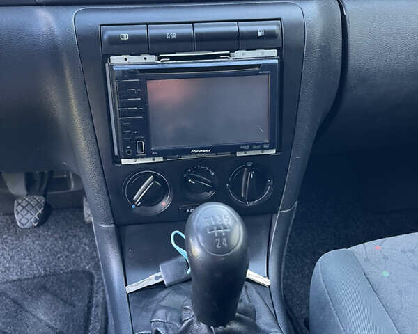 Серый Шкода Октавия, объемом двигателя 1.6 л и пробегом 240 тыс. км за 5099 $, фото 45 на Automoto.ua