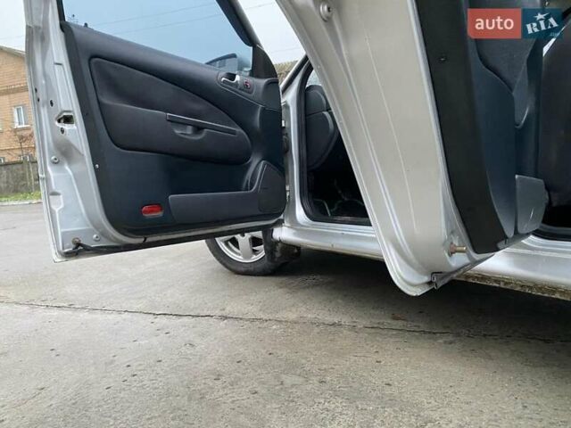 Сірий Шкода Октавія, об'ємом двигуна 2 л та пробігом 188 тис. км за 3700 $, фото 21 на Automoto.ua