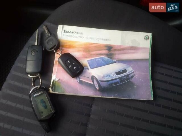 Серый Шкода Октавия, объемом двигателя 1.8 л и пробегом 264 тыс. км за 3800 $, фото 11 на Automoto.ua