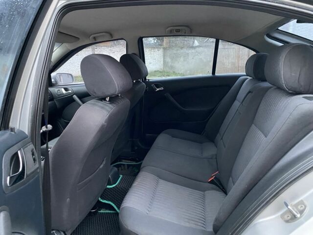 Серый Шкода Октавия, объемом двигателя 2 л и пробегом 188 тыс. км за 3800 $, фото 14 на Automoto.ua