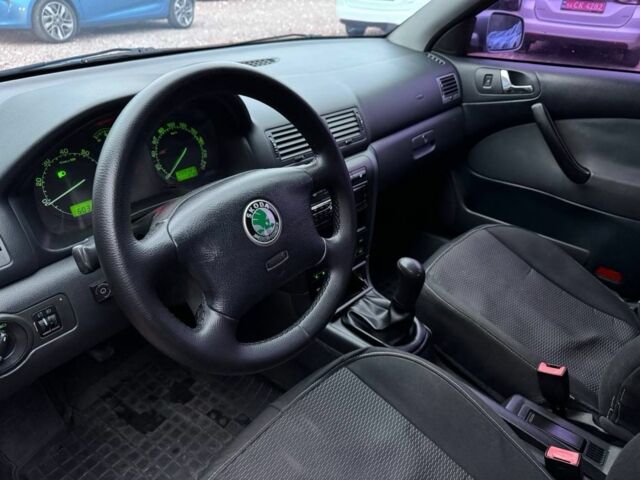 Серый Шкода Октавия, объемом двигателя 1.8 л и пробегом 209 тыс. км за 3990 $, фото 4 на Automoto.ua