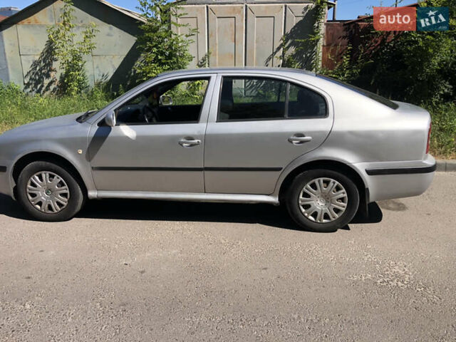 Серый Шкода Октавия, объемом двигателя 1.6 л и пробегом 330 тыс. км за 3700 $, фото 4 на Automoto.ua