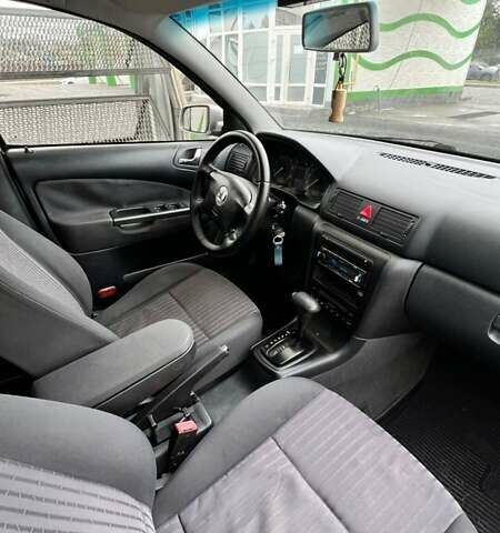 Серый Шкода Октавия, объемом двигателя 1.78 л и пробегом 260 тыс. км за 4300 $, фото 5 на Automoto.ua