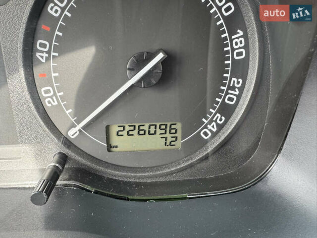 Серый Шкода Октавия, объемом двигателя 1.6 л и пробегом 226 тыс. км за 5500 $, фото 52 на Automoto.ua