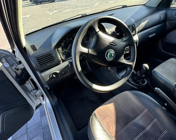 Сірий Шкода Октавія, об'ємом двигуна 1.6 л та пробігом 87 тис. км за 5500 $, фото 18 на Automoto.ua