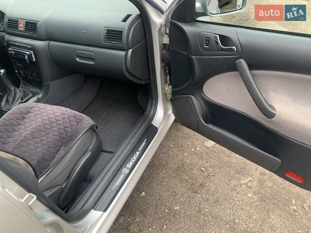 Серый Шкода Октавия, объемом двигателя 1.6 л и пробегом 196 тыс. км за 4700 $, фото 11 на Automoto.ua