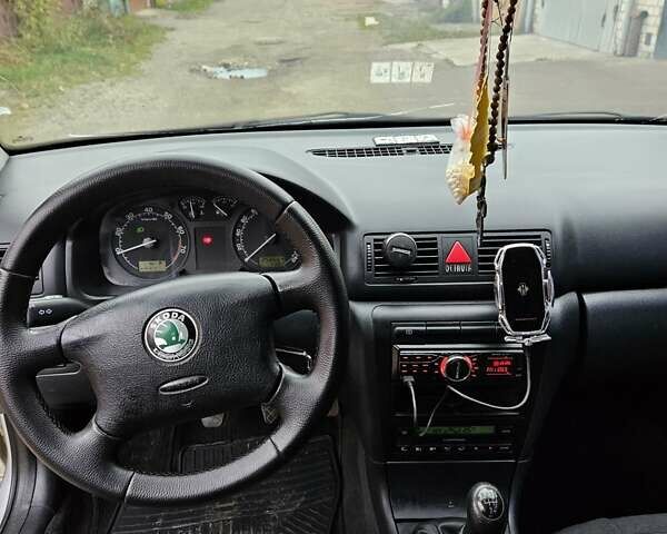 Серый Шкода Октавия, объемом двигателя 1.6 л и пробегом 256 тыс. км за 4150 $, фото 15 на Automoto.ua