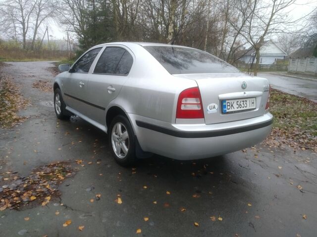 Серый Шкода Октавия, объемом двигателя 1.8 л и пробегом 263 тыс. км за 3800 $, фото 2 на Automoto.ua