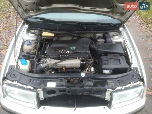 Серый Шкода Октавия, объемом двигателя 1.8 л и пробегом 264 тыс. км за 3800 $, фото 5 на Automoto.ua