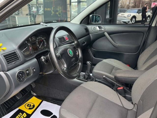 Серый Шкода Октавия, объемом двигателя 1.8 л и пробегом 290 тыс. км за 5999 $, фото 9 на Automoto.ua