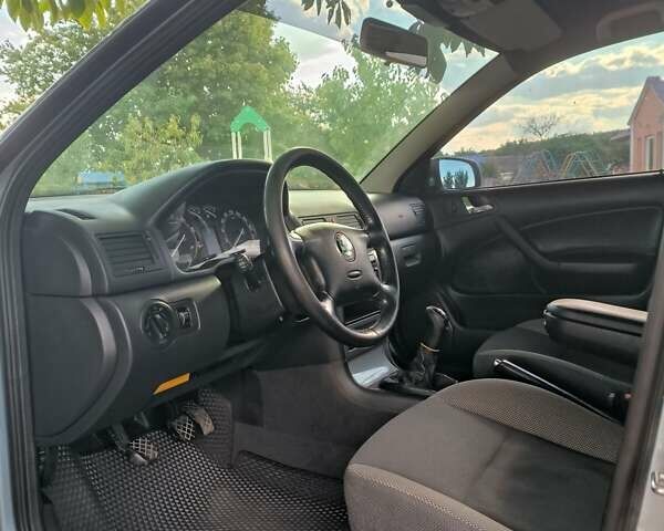 Серый Шкода Октавия, объемом двигателя 1.6 л и пробегом 242 тыс. км за 5300 $, фото 5 на Automoto.ua