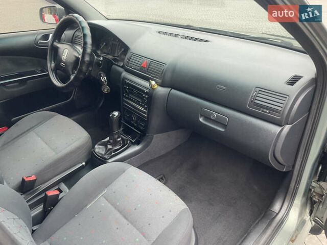 Сірий Шкода Октавія, об'ємом двигуна 1.39 л та пробігом 200 тис. км за 2999 $, фото 10 на Automoto.ua