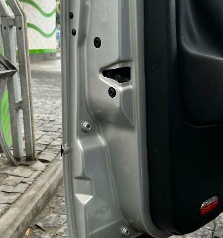 Серый Шкода Октавия, объемом двигателя 1.78 л и пробегом 260 тыс. км за 4300 $, фото 11 на Automoto.ua