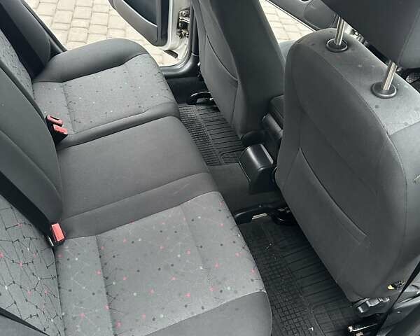 Серый Шкода Октавия, объемом двигателя 1.6 л и пробегом 155 тыс. км за 4999 $, фото 24 на Automoto.ua