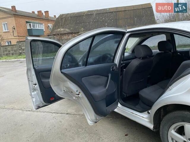 Сірий Шкода Октавія, об'ємом двигуна 2 л та пробігом 188 тис. км за 3700 $, фото 19 на Automoto.ua