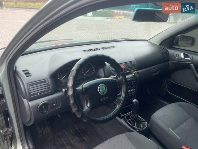 Сірий Шкода Октавія, об'ємом двигуна 1.39 л та пробігом 200 тис. км за 2999 $, фото 16 на Automoto.ua