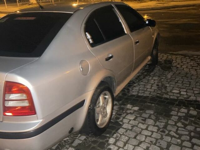 Сірий Шкода Октавія, об'ємом двигуна 1.6 л та пробігом 304 тис. км за 3250 $, фото 4 на Automoto.ua