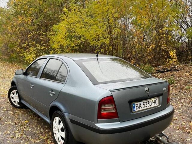 Серый Шкода Октавия, объемом двигателя 1.6 л и пробегом 300 тыс. км за 3300 $, фото 1 на Automoto.ua